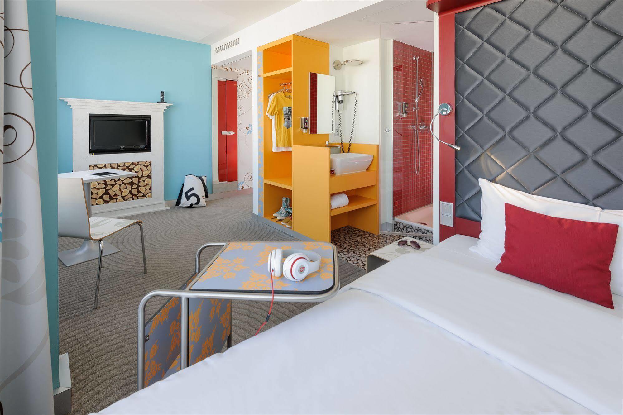 Ibis Styles Hotel Berlin Mitte Екстериор снимка